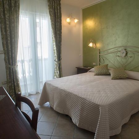 B&B Corte Dell' Immacolata Тавиано Екстериор снимка