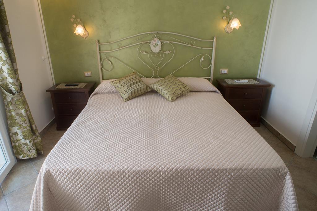 B&B Corte Dell' Immacolata Тавиано Екстериор снимка