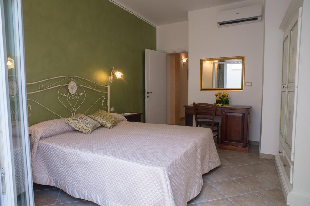 B&B Corte Dell' Immacolata Тавиано Екстериор снимка