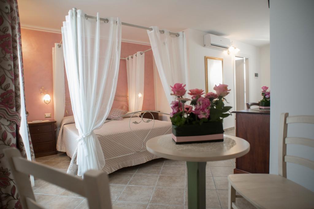 B&B Corte Dell' Immacolata Тавиано Екстериор снимка