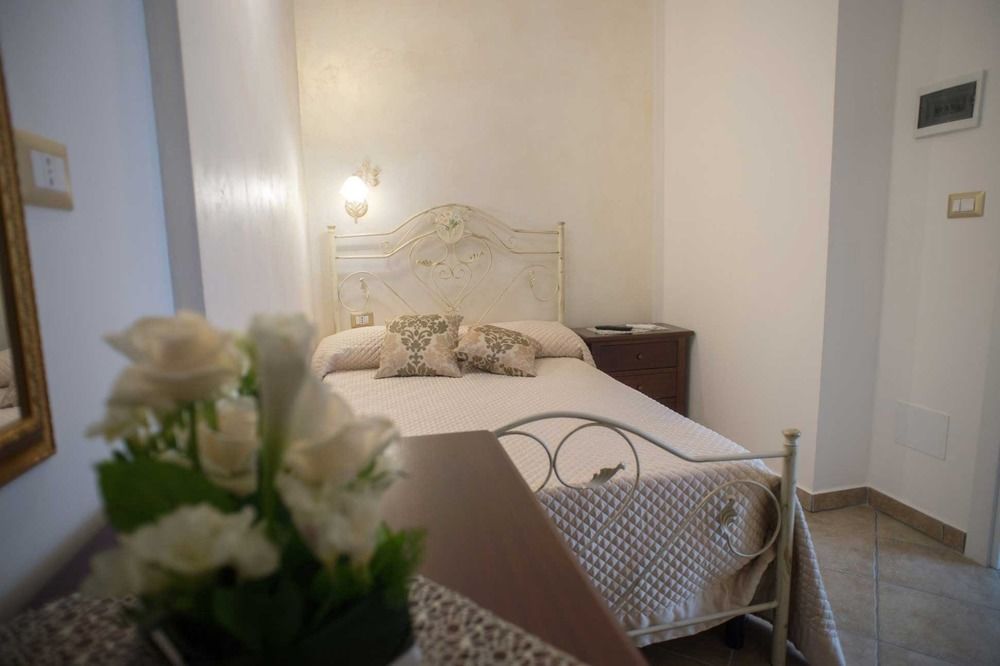 B&B Corte Dell' Immacolata Тавиано Екстериор снимка
