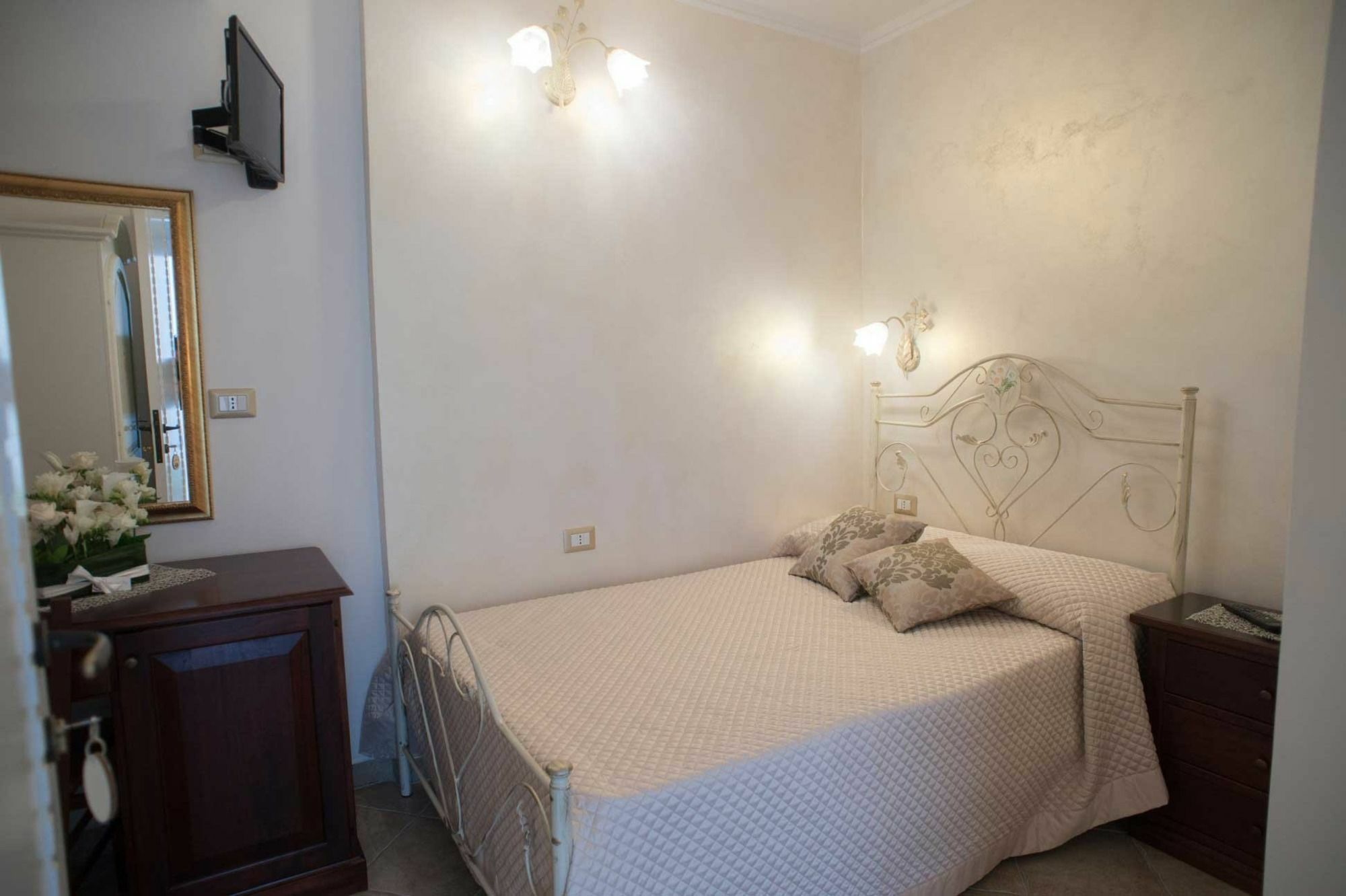 B&B Corte Dell' Immacolata Тавиано Екстериор снимка
