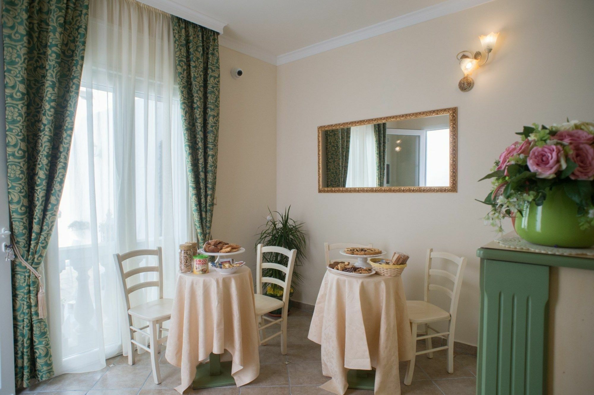 B&B Corte Dell' Immacolata Тавиано Екстериор снимка