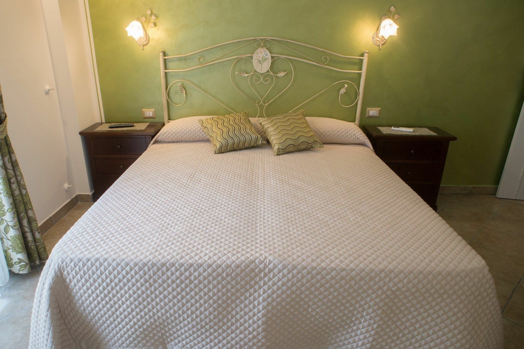 B&B Corte Dell' Immacolata Тавиано Екстериор снимка